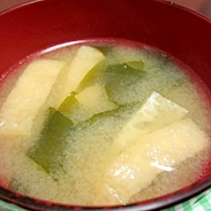 簡単☆わかめと豆腐のお味噌汁